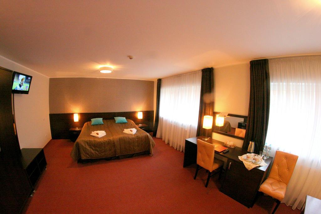 Hotel I Restauracja Złoty Las Oda fotoğraf
