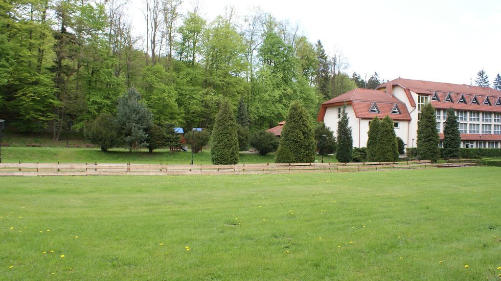 Hotel I Restauracja Złoty Las Dış mekan fotoğraf