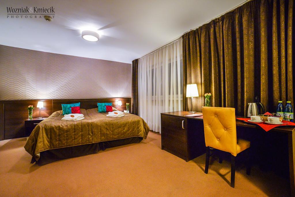 Hotel I Restauracja Złoty Las Dış mekan fotoğraf